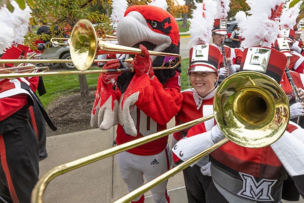 Swoop participates in the Homecoming parade